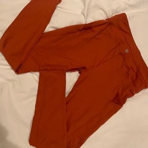 Leggings with pockets